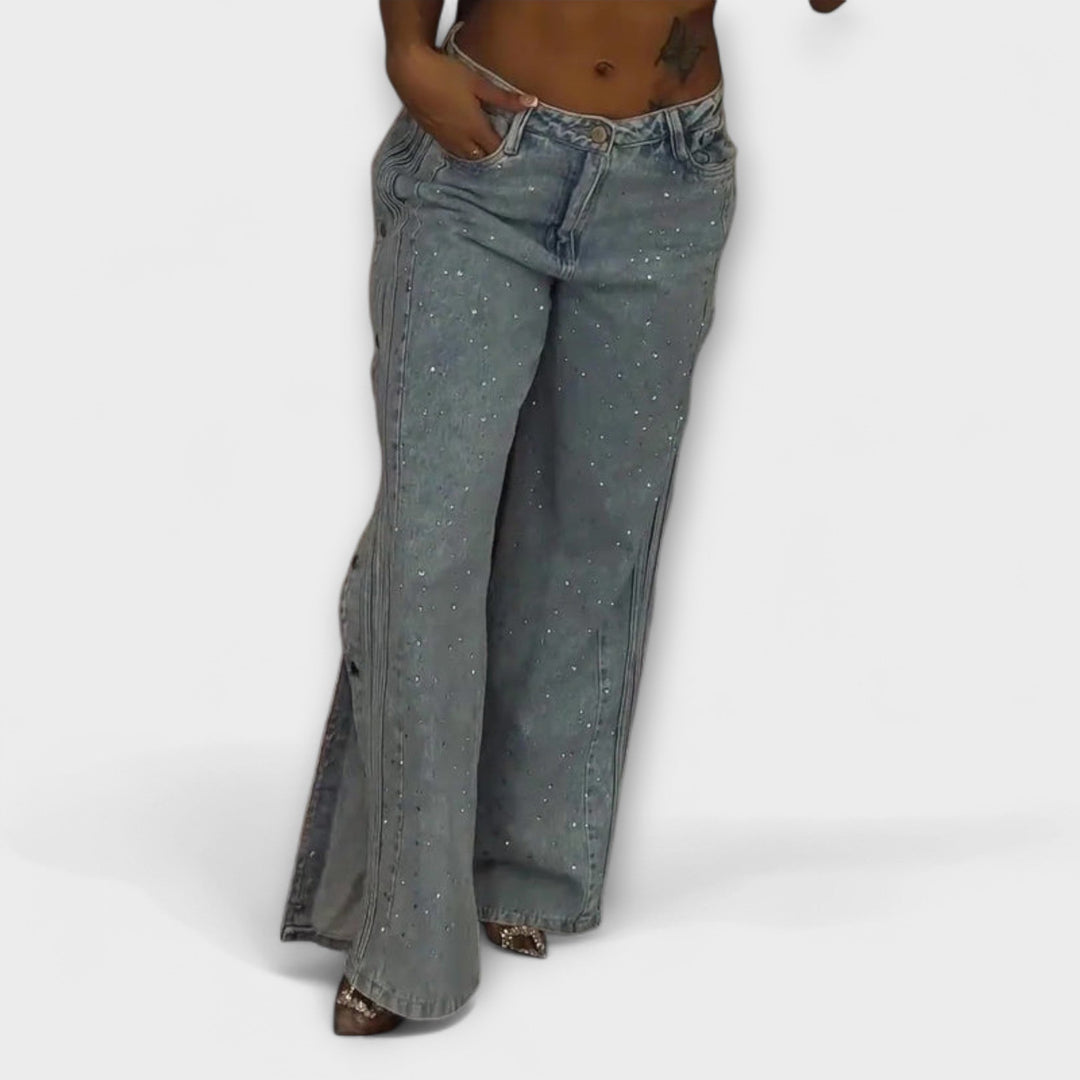 Nola - Jeans Taille Haute avec Décorations en Strass et Boutons Latéraux