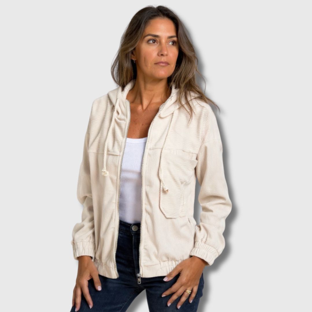 Alva - Veste à capuche tricotée